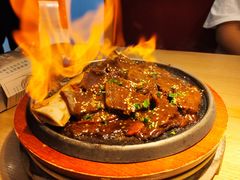 招牌田园火焰牛肋骨-蜜桃餐厅·伴山(绿宝广场店)