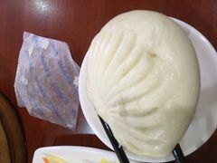 鲜肉包-馄饨侯(广渠门店)