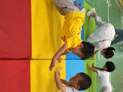 -悦动体能篮球羽毛球网球(三里河店)