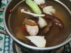 -丽江庭院·云南野生菌·海鲜火锅(鼓楼四合院店)
