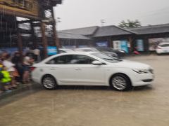 -安吉龙王山峡谷漂流