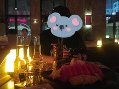 -FOUR PLAY BAR