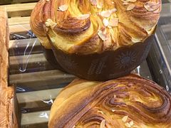 老面手撕包-昆明冠生园·蛋糕·面包(南强街店)