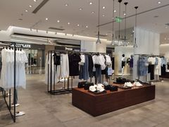 -URBAN REVIVO(上海中庚漫游城店)