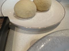 脆皮流沙包-皇朝会.经典传统粤菜(外滩店)