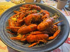 -肥肥虾庄·金牌油焖大虾(汉街SKP店)
