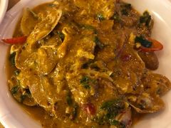 -J Daeng Seafood