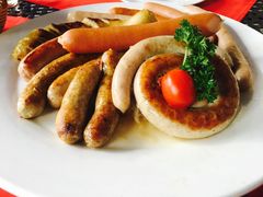 -申德勒加油站餐厅(三里屯北小街店)