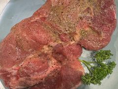 -青古韩式炭火烤肉店