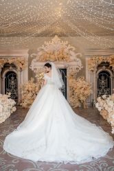 -伯瓷皇后婚纱艺术空间