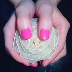 米卡美甲沙龙-EMILY艾枚莉美甲美睫·美颜·现磨咖啡