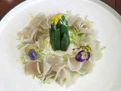 白玉木耳捞秋葵-新千丽景空中花园清真餐厅(新千国际广场店)