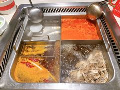 -海底捞火锅鲜切牛肉主题店(长寿路店)