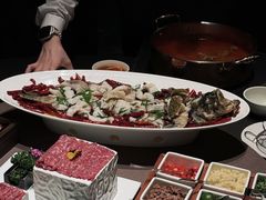 -左庭右院鲜牛肉火锅黑金店(陆家嘴中心店)