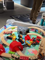 -MINI MARS KIDS CLUB亲子家庭中心(长宁天山店)