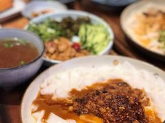 麻酱肉臊子拌粉-小满手工粉(上海月星环球港店)