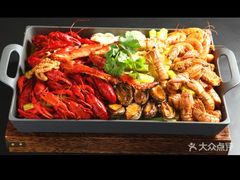 -日进一片海.生腌海鲜火锅.宵夜烧烤(三里屯总店)