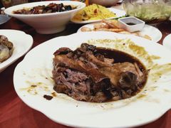 -老船夫婚宴婚庆会馆(延吉路店)