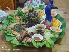 -沐毫傣泐云南菜孔雀宴•手抓饭傣味烧烤(曼听公园店)