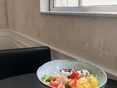 牛油果鲜虾沙拉-A30 BISTRO