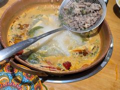 -洱火云南酸菜牛肉火锅(石景山当代商城店)