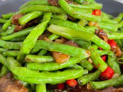 豇豆烧排骨-阿胖龙虾小海鲜(宁国南路总店)