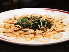薄切鲜鱼片-穹六人间 people 6(岳阳路店)