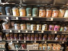 -文艺复兴百货(米兰大教堂广场店)