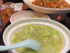 -川流不息·地道川菜·小龙虾(新松江路店)