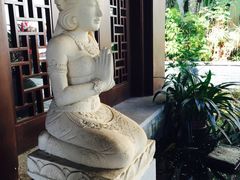 -三亚亚龙湾五号度假别墅酒店
