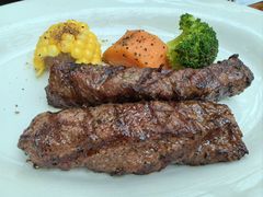 小排皇-食间牛排(湖西路店)