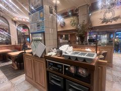 -玛格萝妮比萨屋(四平店)