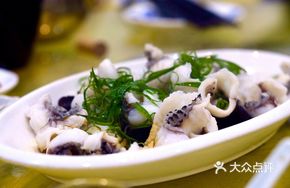 Large Tilapia Dish