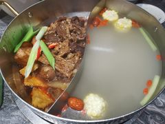 辣卤牛腩鸳鸯锅-八合里牛肉火锅(深圳光明大仟里二店)