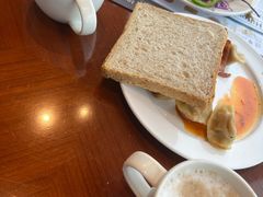 -武汉世茂希尔顿酒店·汇·全日餐厅