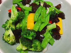 -港丽餐厅(高德置地店)