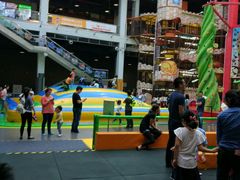 -蒙特利亲子乐园