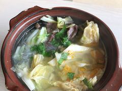 -闫家驴肉老店(华电一校店)