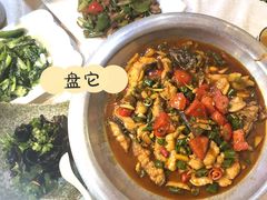 -刘姐啤酒鱼民族演艺餐厅(西街总店)