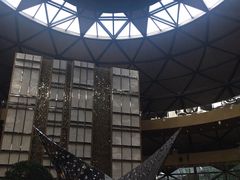 -上海滴水湖皇冠假日酒店