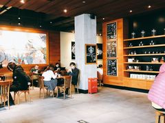 大堂-星巴克(天津工华道智慧山店)