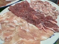 天衣無縫拚一兩肉-华哥新鲜猪精品美食