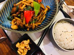 金不换三杯鸡-默加东南亚美食(大宁音乐广场店)