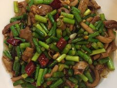 -余杨鸭鸭餐厅