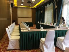 -东方绿舟酒店-停车场