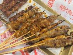 -老班长·小龙虾·鲜货烧烤大排档(金街美地店)