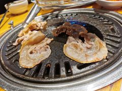 薄切五花-唯成•韩国炭火烤肉 유성고기