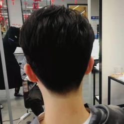 -Miracle集简美发沙龙