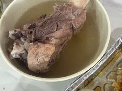 肉骨头-周震馄饨