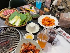 -草家酱蟹炭火烤肉店(珲春南路一店)